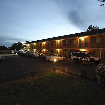 Countryman Motor Inn Даббо Экстерьер фото
