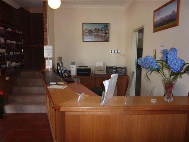 Countryman Motor Inn Даббо Экстерьер фото
