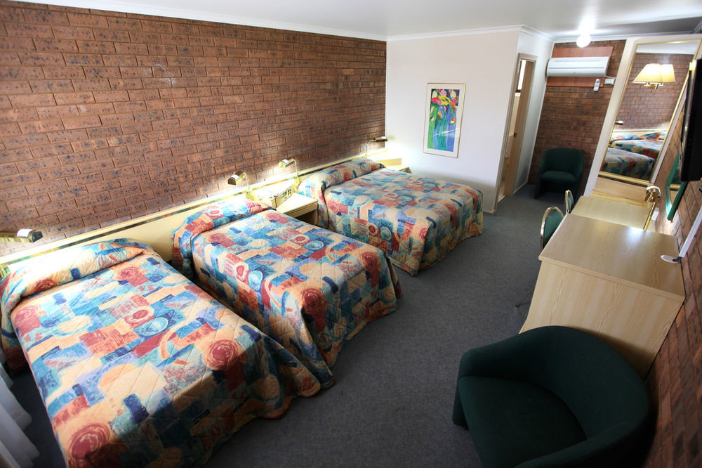 Countryman Motor Inn Даббо Экстерьер фото