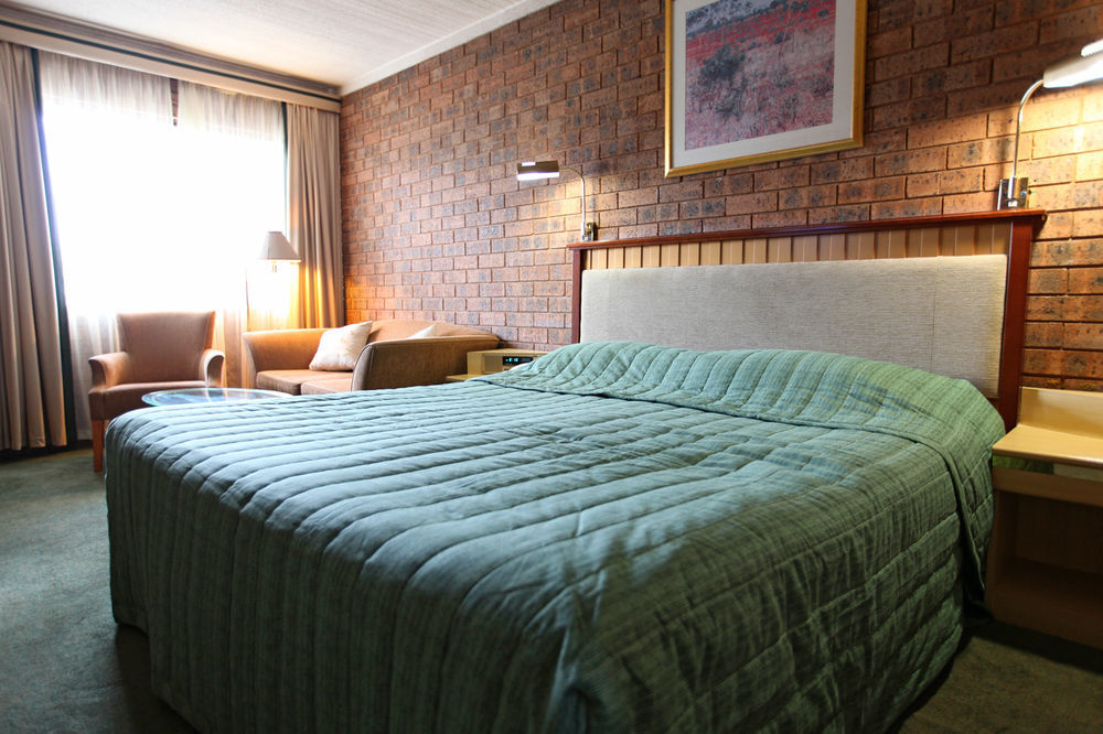 Countryman Motor Inn Даббо Экстерьер фото